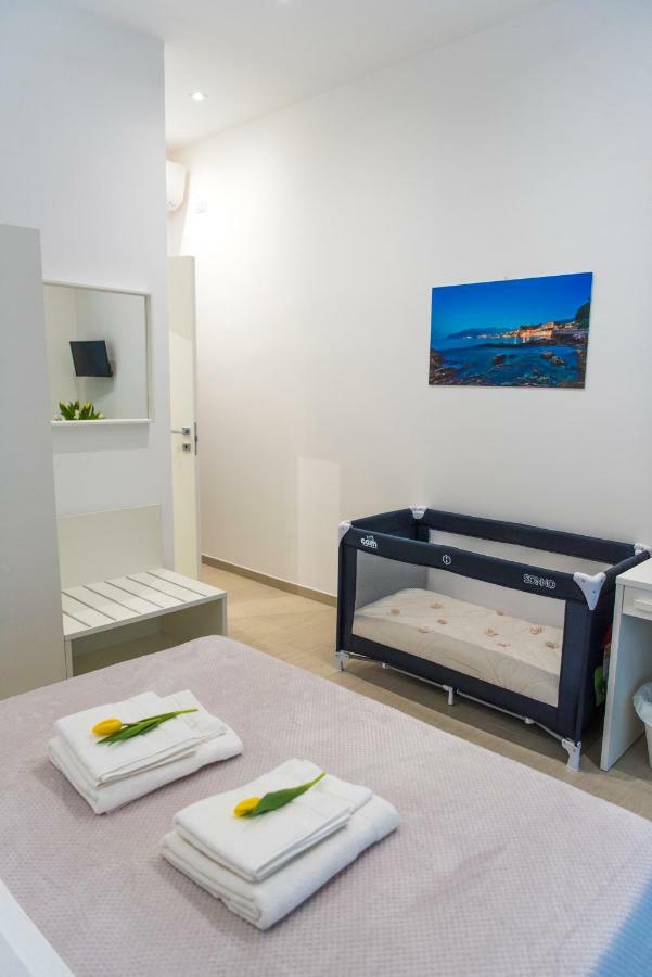 Lungomare Rooms Castellammare di Stabia Exterior foto